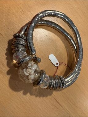 Silver Beaded Coil Choker Necklace with Glass Shell Accent